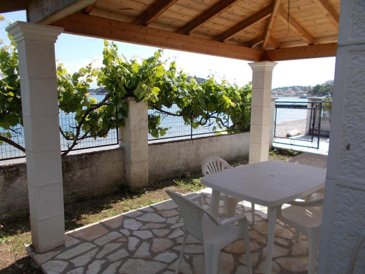 Eva * Kassiopi